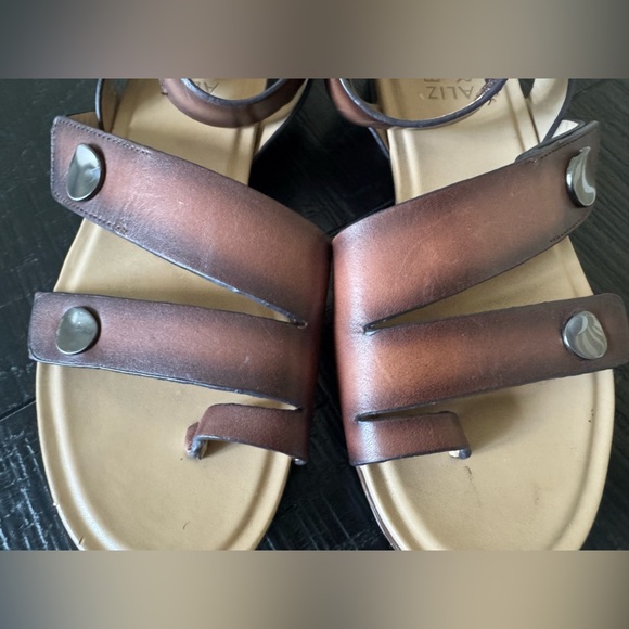 Naturalizer Women's Tassy Flat Gladiator Sandal Brown SZ 8.5 Leather - Picture 5 of 9